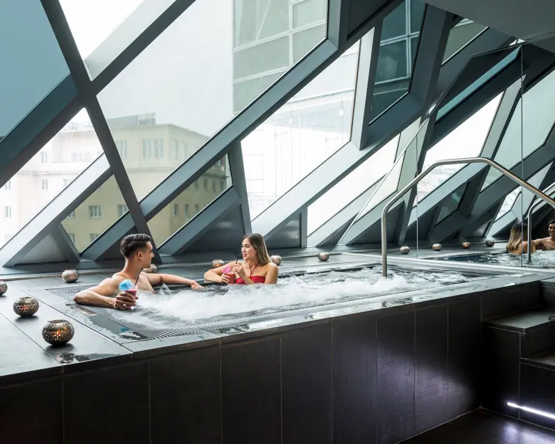 http://Couple%20enjoying%20a%20jacuzzi