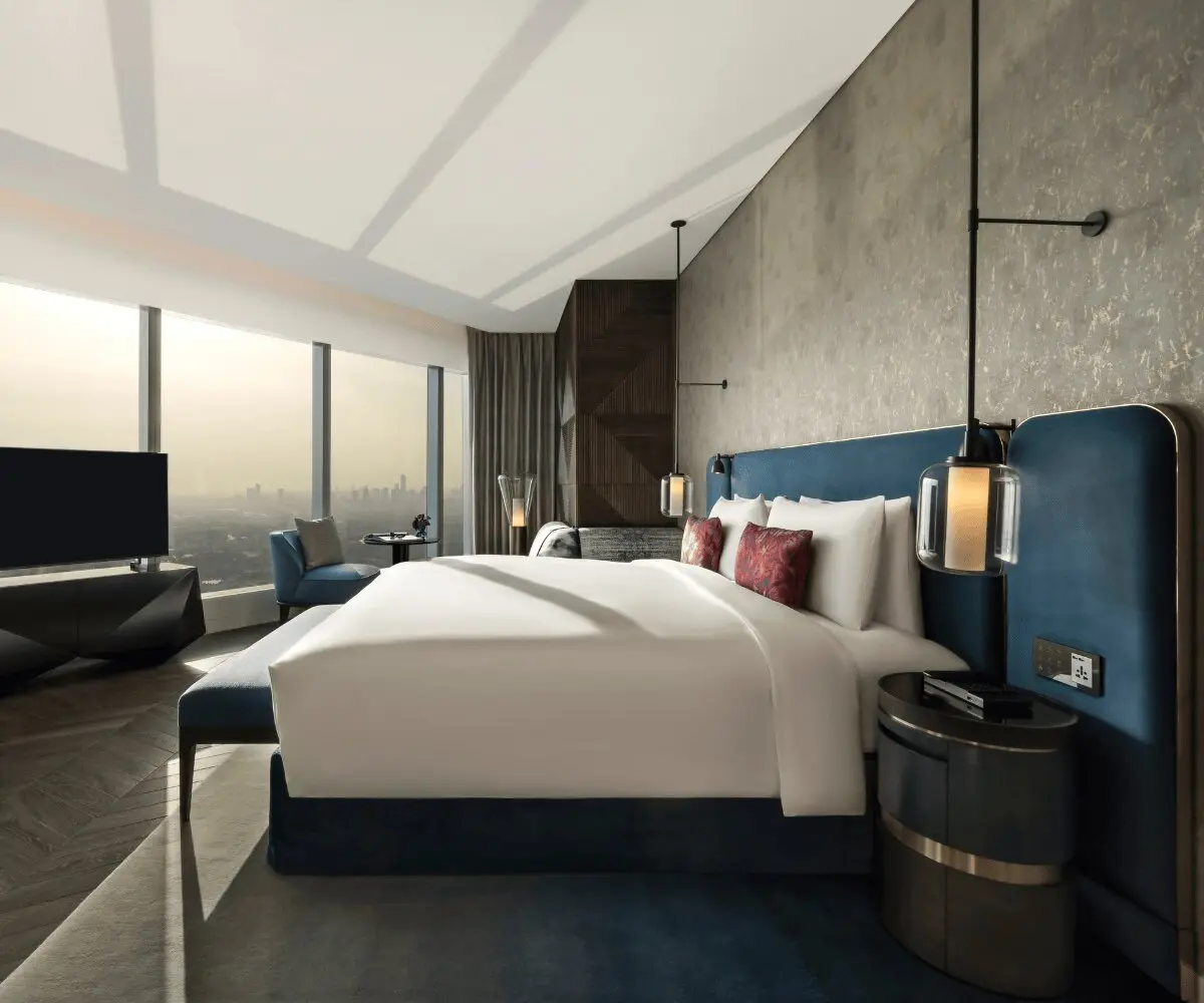 Hotel room with a large king size bed